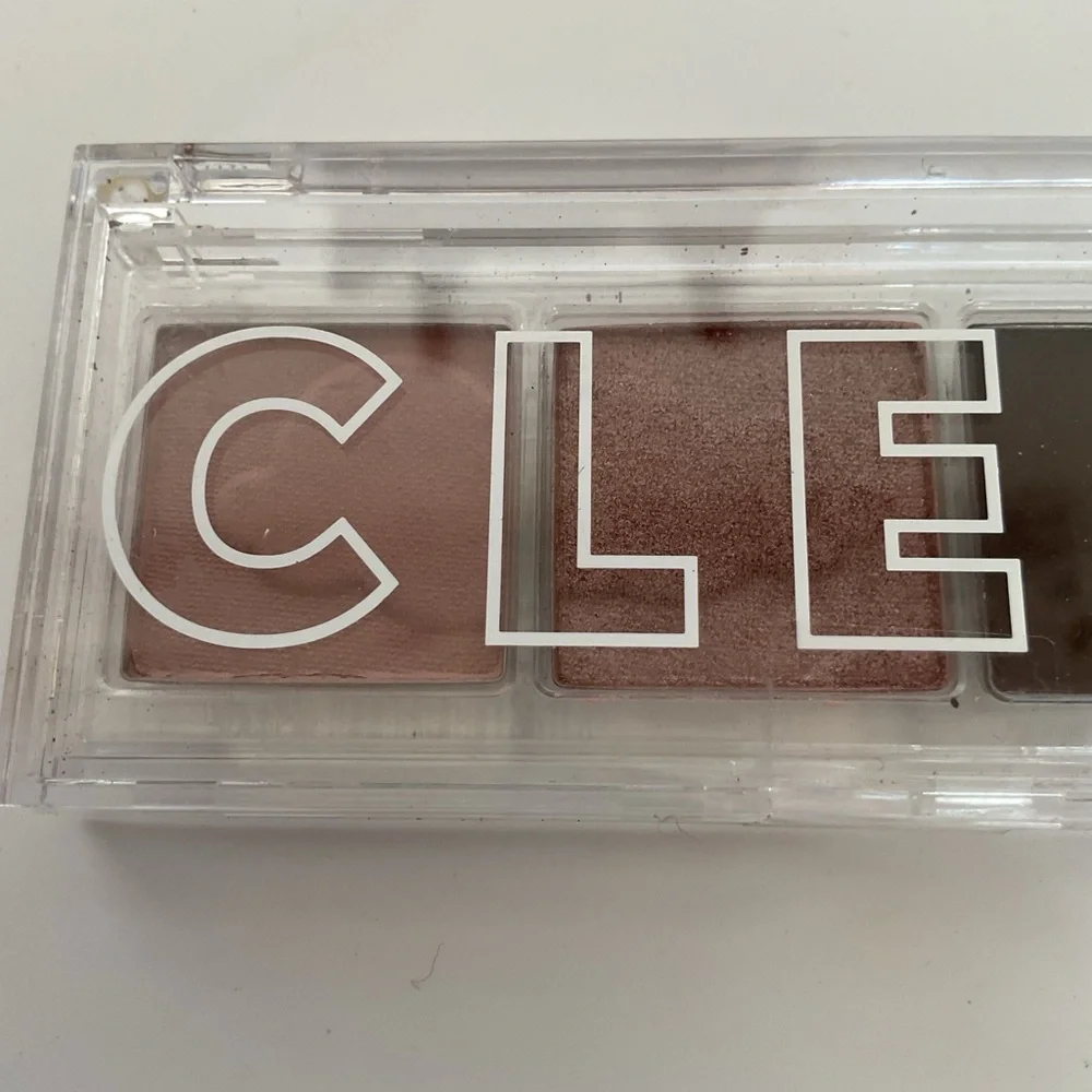 CoverGIRL Clean Fresh Clean Color Eyeshadow Quad Palette in 232 Cool Berry NWT